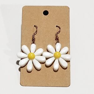 Daisy Flower Earrings in White and Yellow